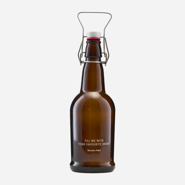 Flasche aus Glas braun von Nicolas Vahé