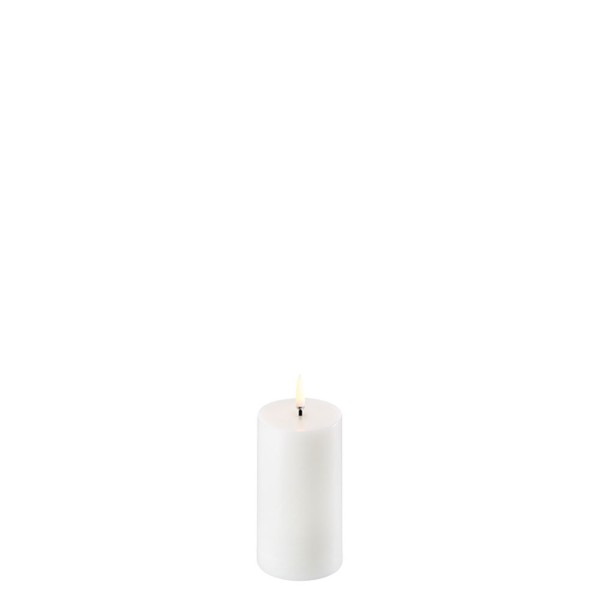 Uyuni LED Stumpenkerze, Nordic White, 5,8 x 10,1 cm