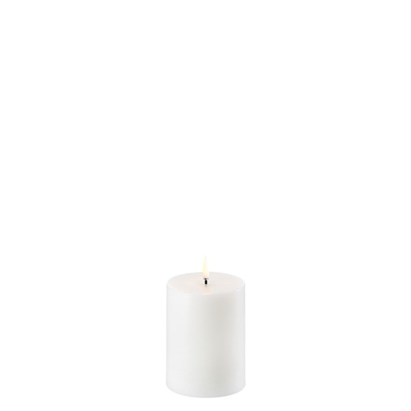 Uyuni LED Stumpenkerze, Nordic White, 7,8 x 10,1 cm