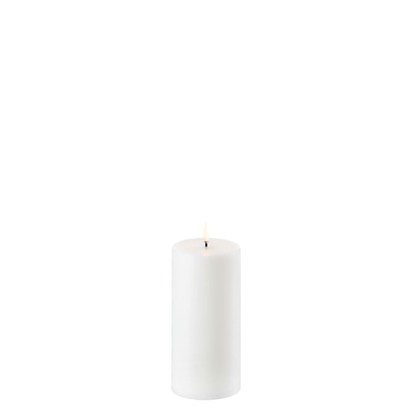 Uyuni LED Stumpenkerze, Nordic White, 7,8 x 15,2 cm