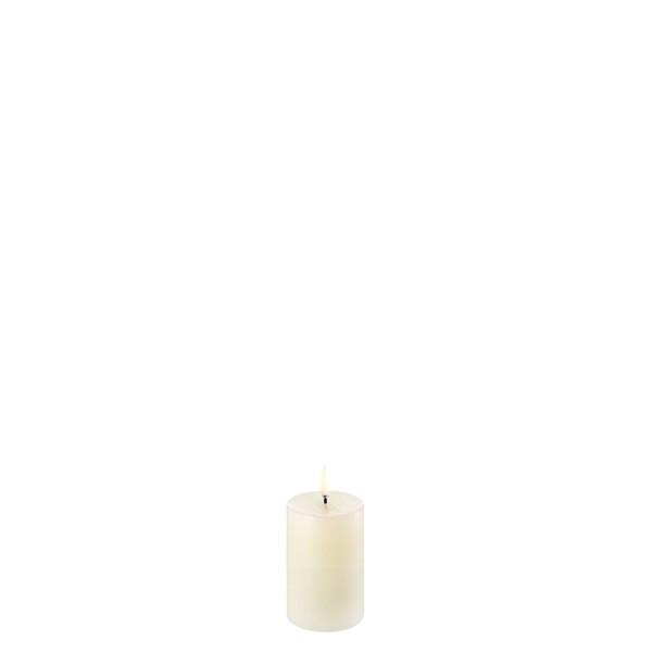 Uyuni LED Stumpenkerze, Ivory, 5 x 7,5 cm